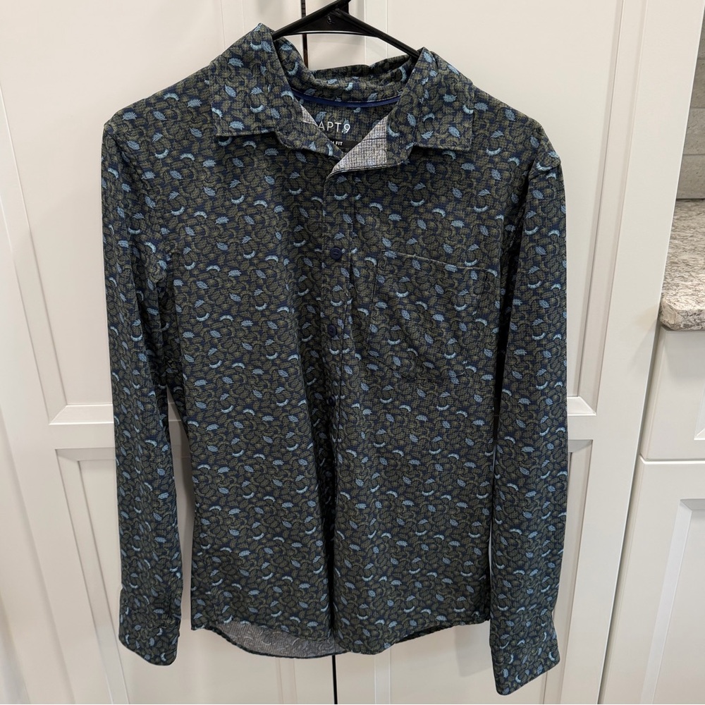 Apt. 9 tropical print button up shirt